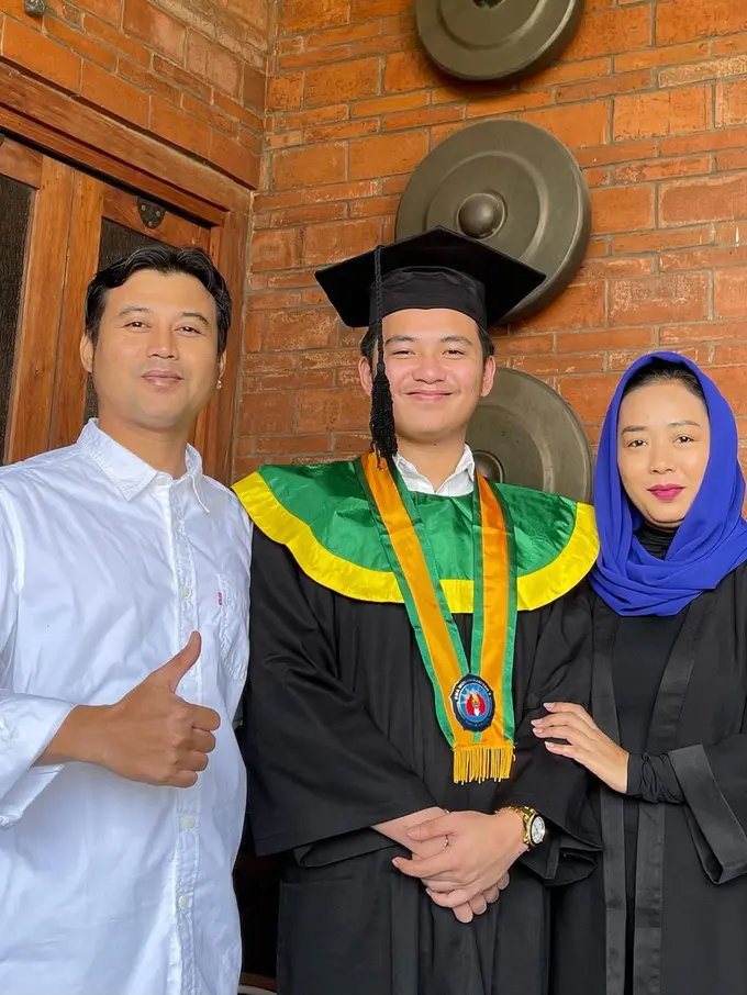 [Fimela] Aksa Anak Soimah