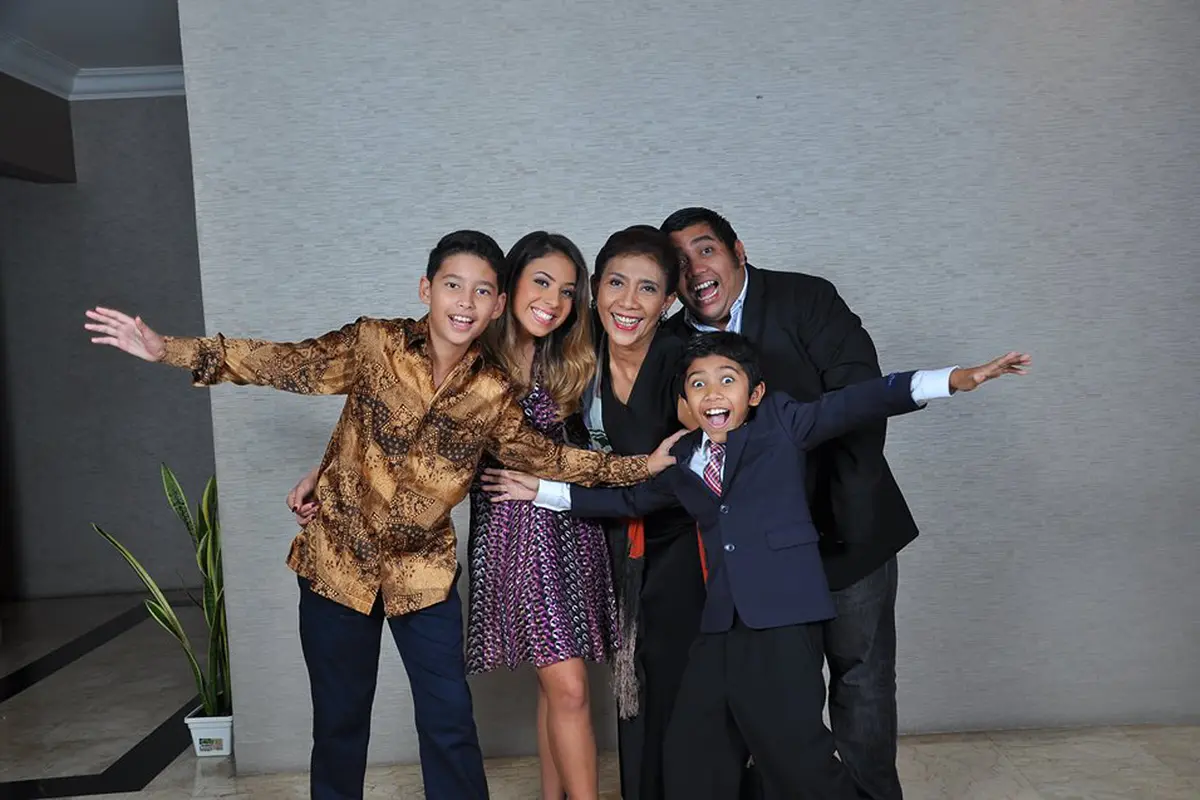 Potret Kebahagiaan Menteri Susi Bersama Panji Hilmansyah