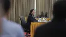 Panitera Mahkamah Agung Sudharmawatiningsih menjawab pertanyaan dalam wawancara terbuka calon hakim agung serta calon hakim ad hoc HAM dan Tipikor di Gedung Komisi Yudisial, Jakarta, Selasa (4/8/2026). (KLY/ Arie Basuki)