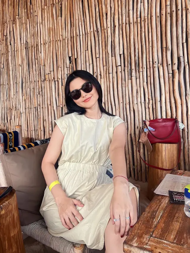 Tanpa Marshel Widianto, Ini 7 Potret Cesen Eks JKT48 Babymoon ke Bali