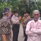 Di tengah peningkatan kasus Corona di Kebumen, warga masih mengadakan hajatan. Petugas Polres Kebumen masih sibuk membubarkannya. (Dok Polres Kebumen / Liputan6.com, Galoeh Widura)