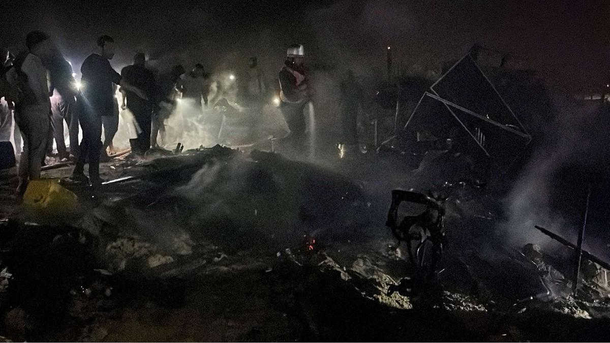 Serangan udara Israel hantam tenda pengungsi di Jalur Gaza