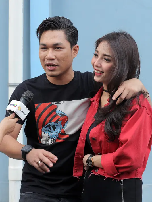 Rizal Armada dan Monica Imas
