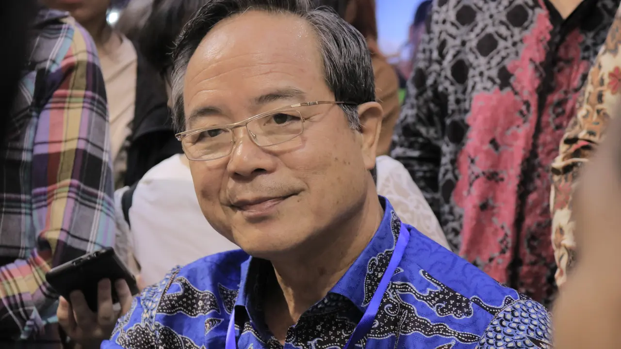 Kepala Taipei Economic and Trade Office (TETO), John C. Chen menjawab pertanyaan rekan media pada acara Travel Fair 2019 di Jakarta Convention Center Jumat (20/9/2019) (Liputan6.com/Hugo Dimas)