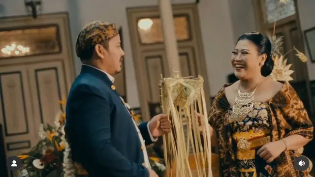 6 Potret Prewedding Boiyen Tema Adat Jawa di Jogja, Elegan Bernuansa Klasik