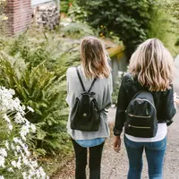 Energi positif tiga zodiak ini tampaknya nggak bakal habis selama mereka masih hidup. (Sumber foto: unsplash.com)