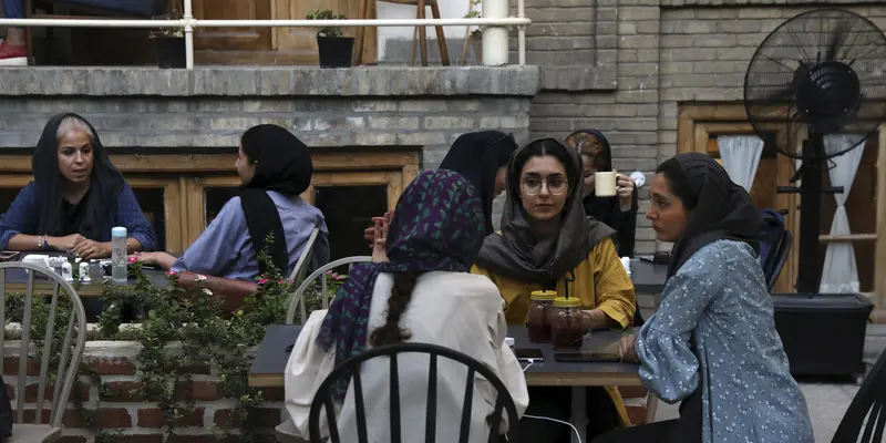 Begini Potret Kehidupan Wanita Teheran