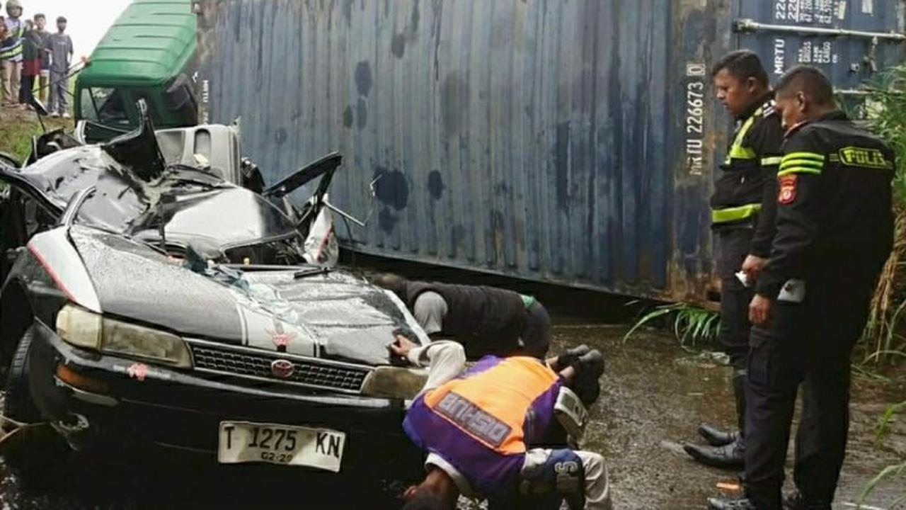 Sopir Truk Kontainer Karawang Maut Terancam 12 Tahun Penjara Akibat Kecelakaan Tragis