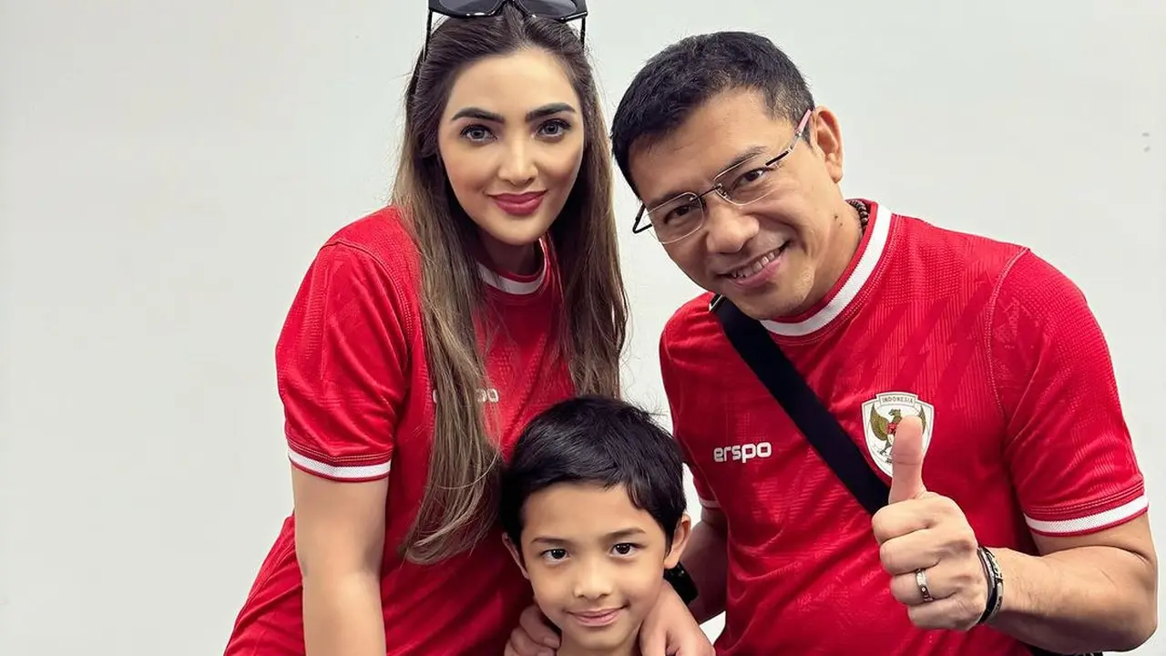 8 Gaya Selebriti Nonton Langsung Pertandingan Timnas Indonesia Vs Irak di GBK, Sarwendah, Aaliyah Massaid, hingga Azizah Salsha