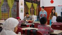 Bobby Nasution dan Kahiyang Ayu tinjau uji coba Program Makan Bergizi Gratis (MBG) di Sekolah Dasar (SD) 004979, Tanjung Rejo, Kecamatan Medan Sunggal