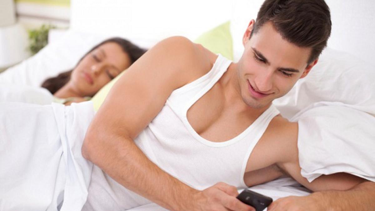 Senin Pagi Paling Sering Terjadi Perselingkuhan - Health Liputan6.com