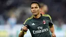 Penyerang AC Milan, Carlos Bacca melakukan selebrasi usai mencetak gol kegawang Lazio pada lanjutan liga serie A di Olimpico Stadium, Italia (1/2/2015). AC Milan menang atas Lazio dengan skor 1-3. (REUTERS/Giampiero Sposito)