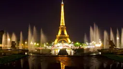 Cat Menara Eiffel Rentan Rusak, Peneliti Ungkap Penyebabnya