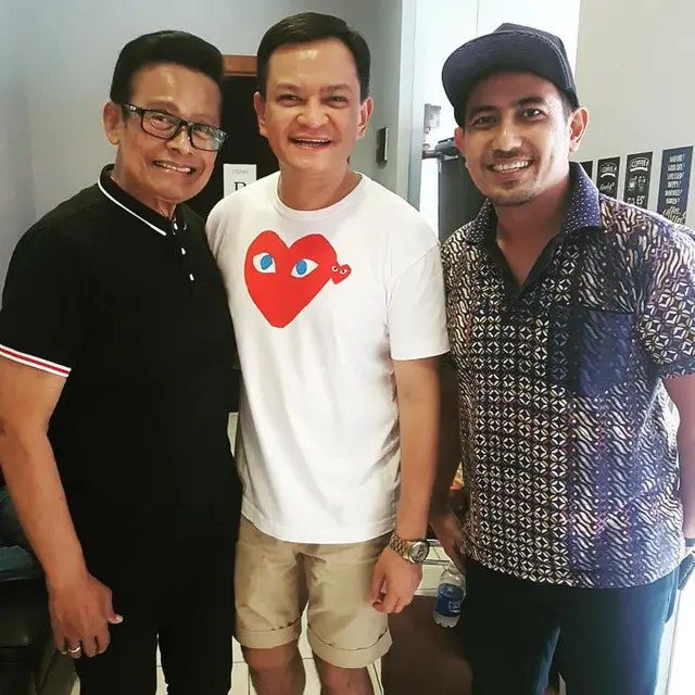 Koes Hendratmo Meninggal Dunia, Ini 6 Potret Kenangan Bareng Rekan Artis