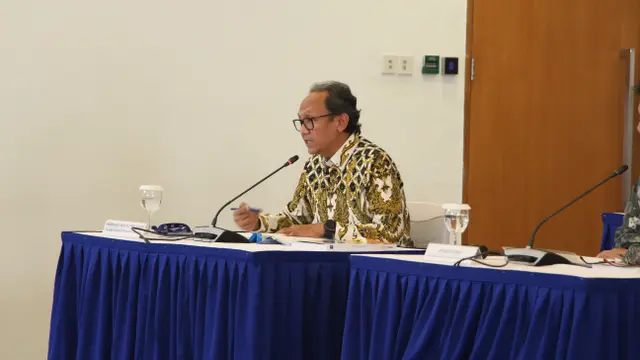 PT DFI Retail Nusantara Tbk (HERO)