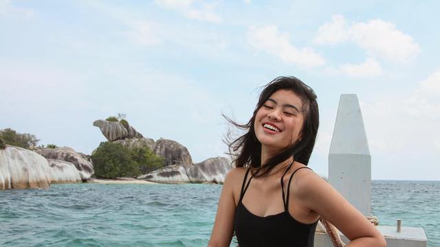 7 Gaya Liburan Amara Sophie Pemain Sinetron Anak Band Yang Curi Perhatian Hot Liputan6 Com