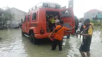 Update Banjir Gresik: Balongpanggang Surut, Menganti dan Cerme Masih Tergenang hingga 50 Cm
