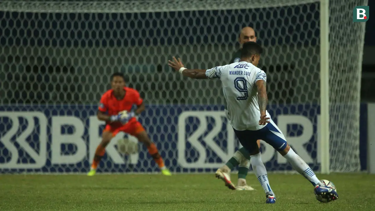 BRI Liga 1 2021: Persikabo 1973 vs Persib Bandung