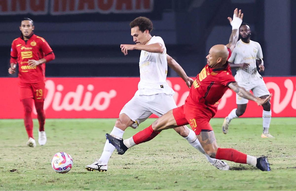 FOTO: Dengan 9 Pemain, Persija Jakarta Ditaklukkan Arema  FC 1-3