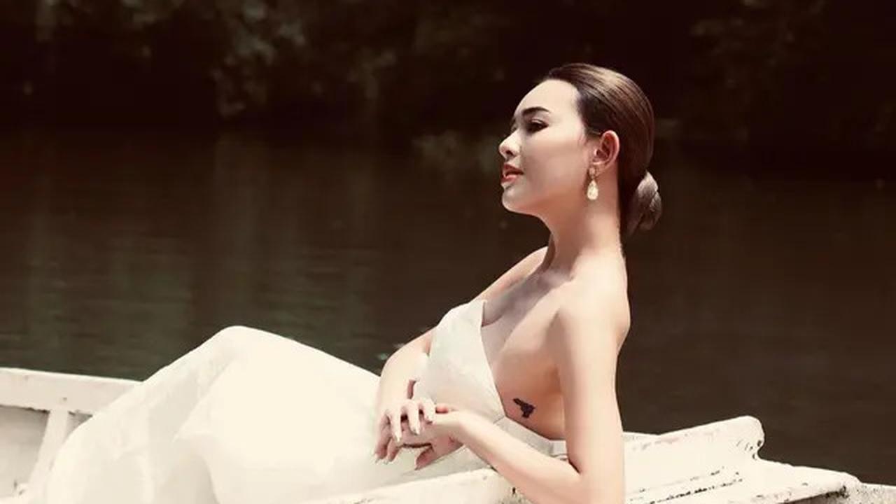 6 Outfit Khas Amanda Manopo, dari Gaya Kasual hingga Kemewahan yang Memikat