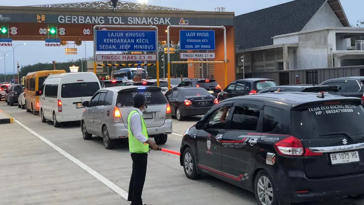 Gerbang Tol Sinaksak