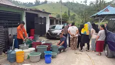 Kemarau Ekstrem di Lampung, BPBD Kirim 20.000 Liter Air