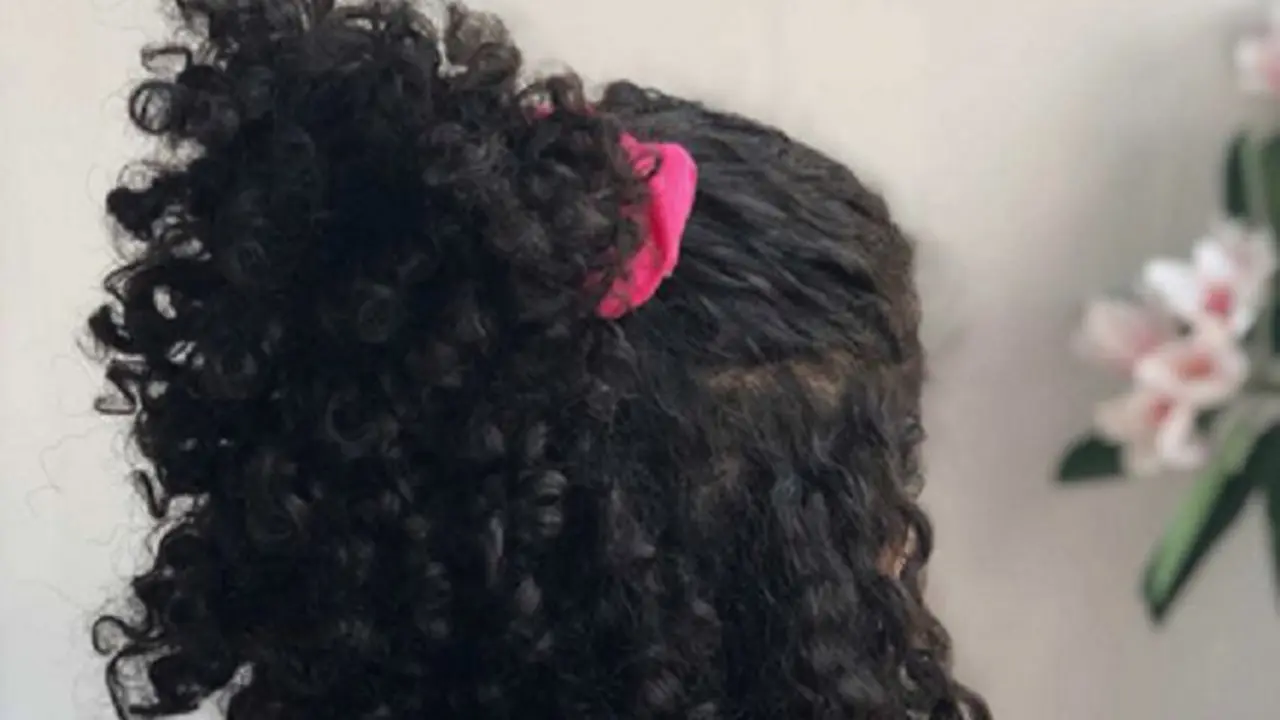 [Bintang] Anti Rambut Rontok, Begini Tipe Ikat Rambut yang Baik untuk Kesehatan Rambut