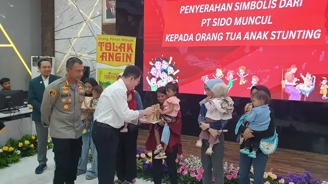 Sido Muncul Salurkan Bantuan Rp250 Juta untuk 100 Anak Suspect Stunting di Kota Bandung