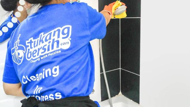 Cerita Akhir Pekan: Jasa Bersih-Bersih Rumah Jemput Berkah Jelang Ramadan