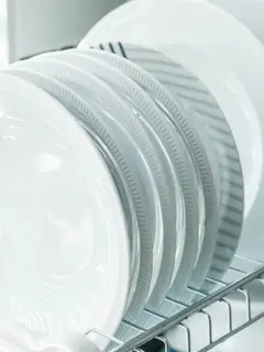 Rak Pengering Piring (photo by topntp26 on freepik)