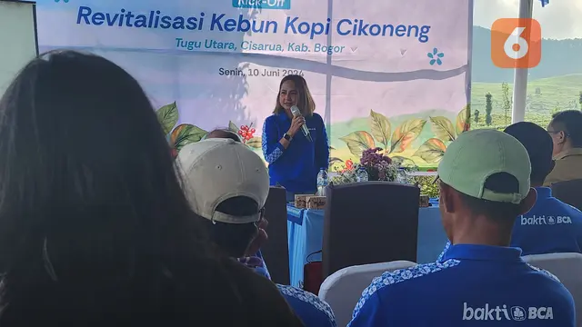 EVP Corporate Communication & Social Responsibility BCA Hera F. Haryn