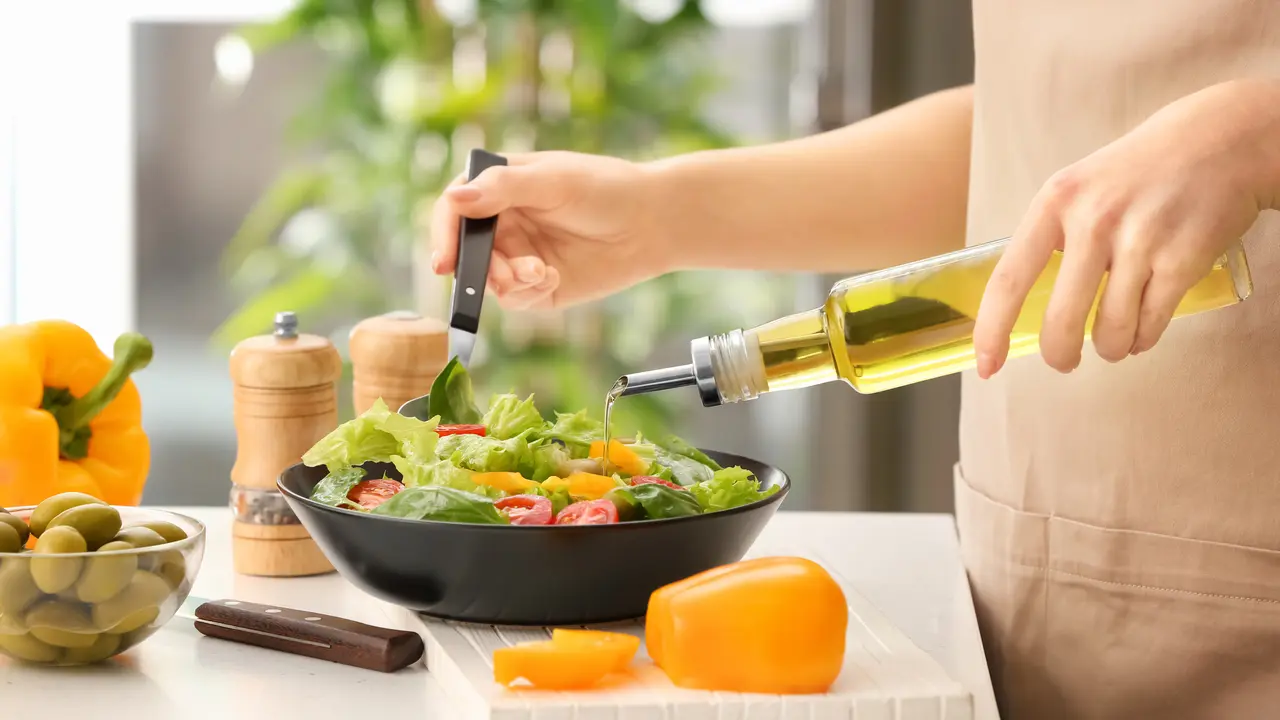 minyak zaitun salad sayur