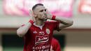 Striker Persija Jakarta, Marko Simic merayakan selebrasi setelah menjebol gawang PSIS Semarang di Stadion Patriot Candrabhaga, Kota Bekasi, Minggu (15/9/2019). (Bola.com/Muhammad Iqbal Ichsan)