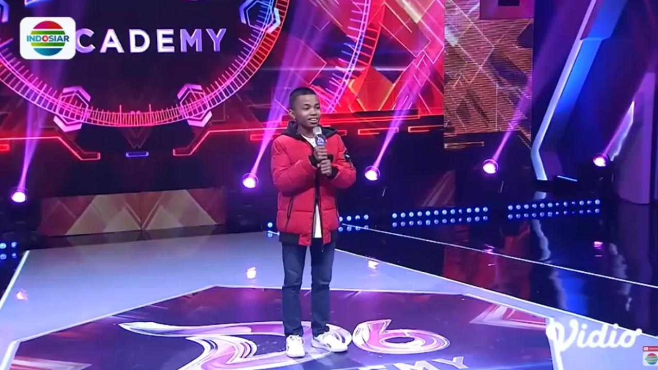 Soimah kemudian bertanya soal alasan Alwi memilih mengikuti audisi D'Academy. Apalagi audisi yang diikuti Alwi merupakan musik dangdut. <br>