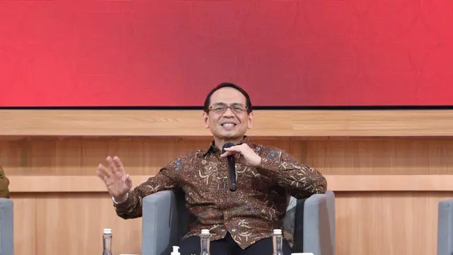 Jelang Nataru, OJK Ingatkan Warga Pakai Pinjol dengan Bijak