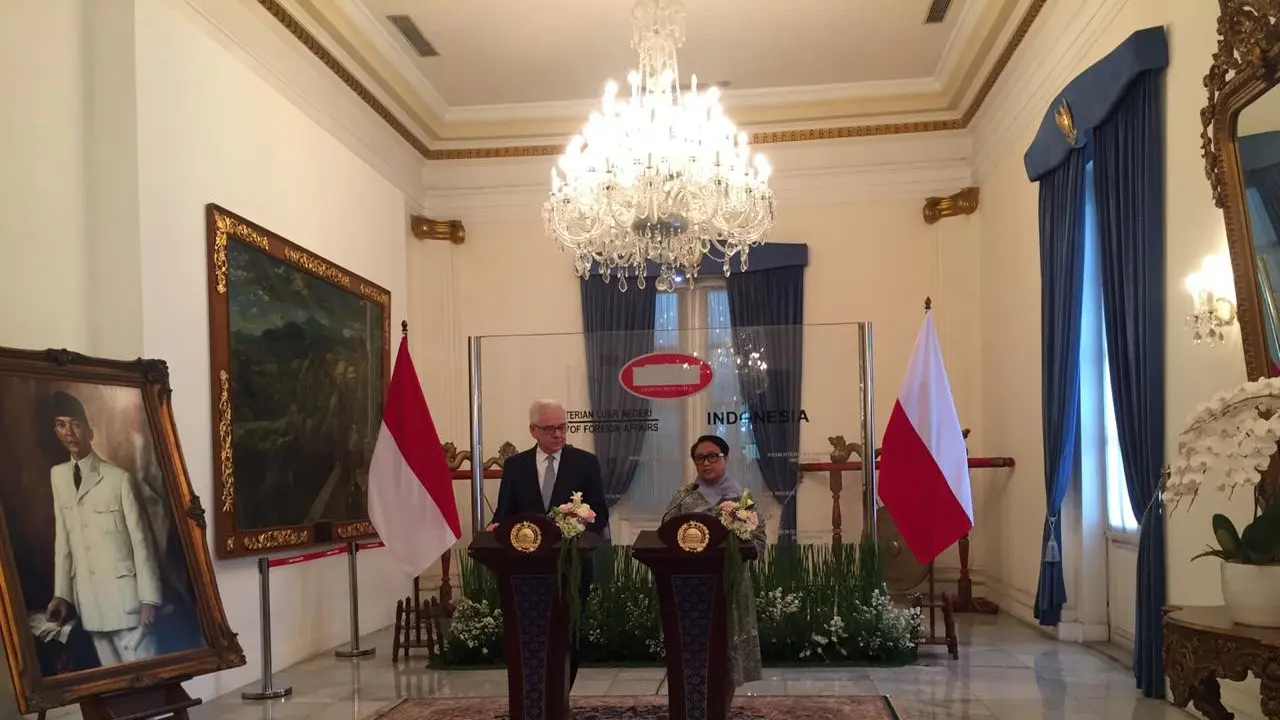 Kunjungan kerja yang dilakukan oleh Menteri Luar Negeri Polandia terjadi terakhir kali pada 21 tahun silam (Liputan6.com/Teddy Tri Setio Berty)
