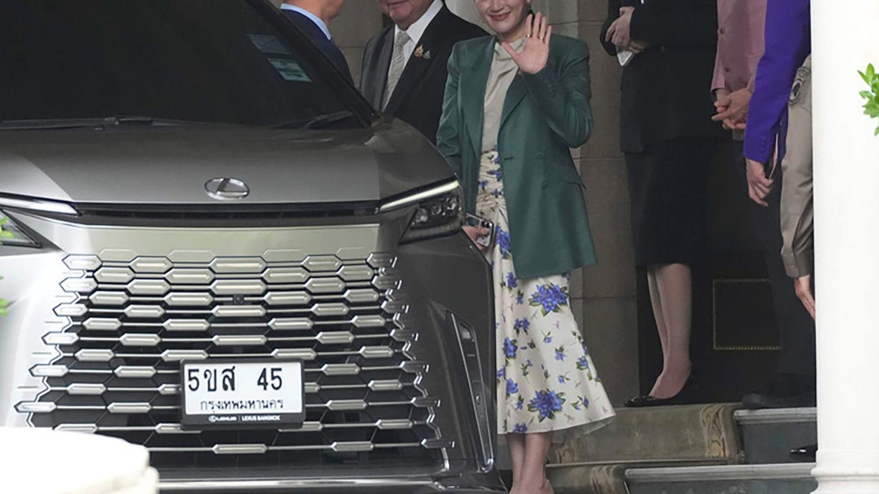 FOTO: PM Thailand Diskors dari Jabatannya Usai Percakapannya dengan Hun Sen Bocor