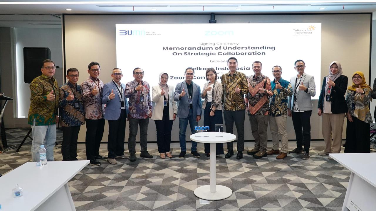 Telkom dan Zoom Jalin Kerja Sama Hadirkan Solusi Berbasis AI untuk Pasar B2B