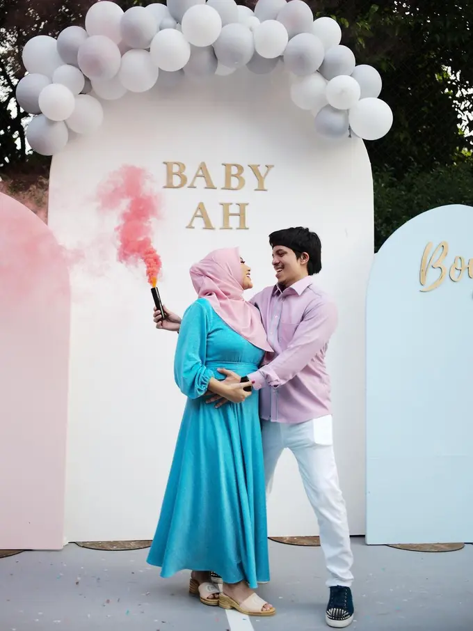 7 Momen Aurel Hermansyah dan Atta Halilintar Ungkap Jenis Kelamin Anak Pertama