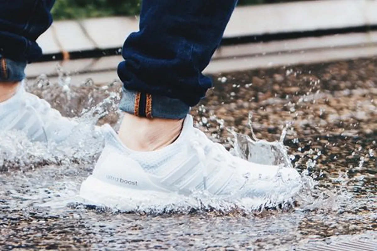 Tips merawat sepatu/copyright Unsplash.com/JULIAN ALEXANDER