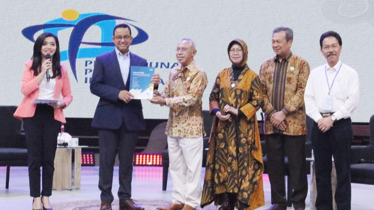 Menurut Prof Syahrir, panitia maupun PPI sudah mengundang calon presiden Prabowo Subianto untuk hadir. Namun, hingga acara rampung Ketua Umum Partai Gerindra itu tidak hadir.<br>
