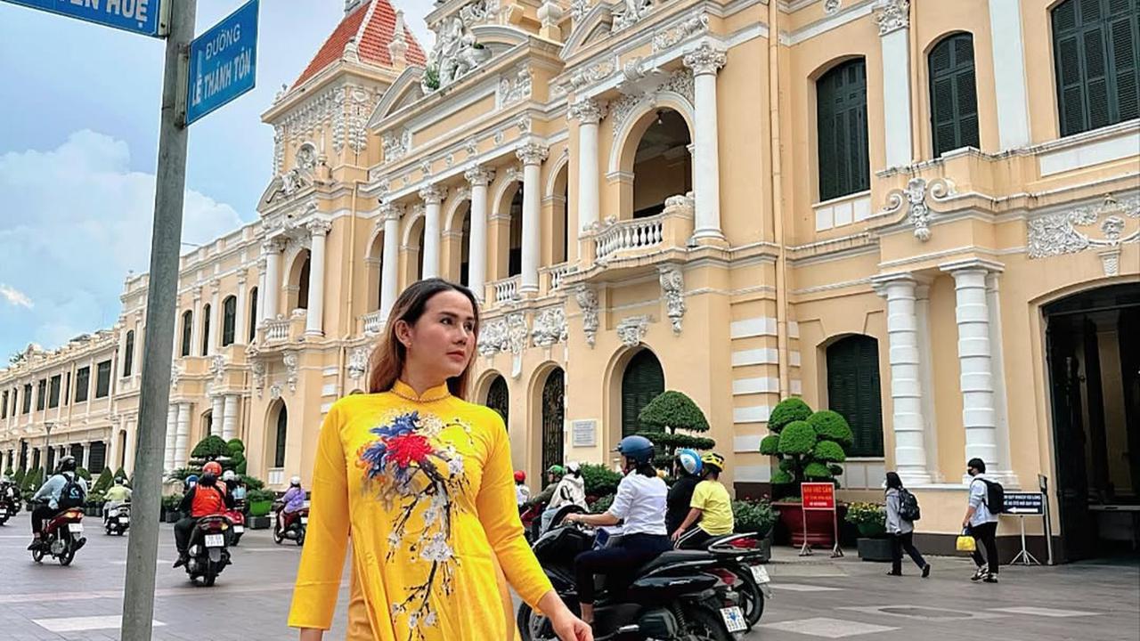 Profil Isa Zega yang Ternyata Dulu Pernah Jadi Manager Lucinta Luna