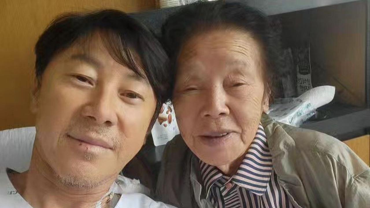 Shin Tae-yong sendiri disebut sempat menjalani Pleuritis. Bagi yang belum tahu, Pleuritis disebut juga sebagai peradangan selapur paru. <br>