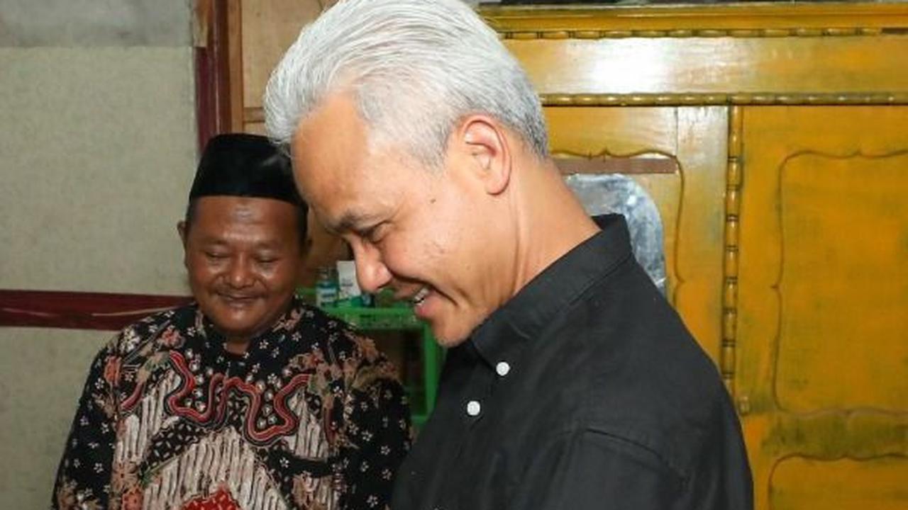 Momen Ganjar Bermalam di Rumah Anak Lulusan SMKN Jateng