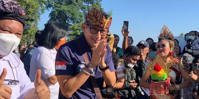 Target Pariwisata Inklusif, Sandiaga Uno Berikan Bantuan DPUP Ke 5 Desa Wisata di Jabar