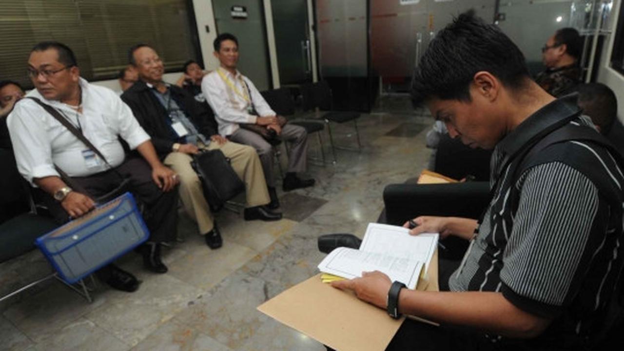 Calon kepala daerah antre serahkan laporan harta kekayaan ke KPK