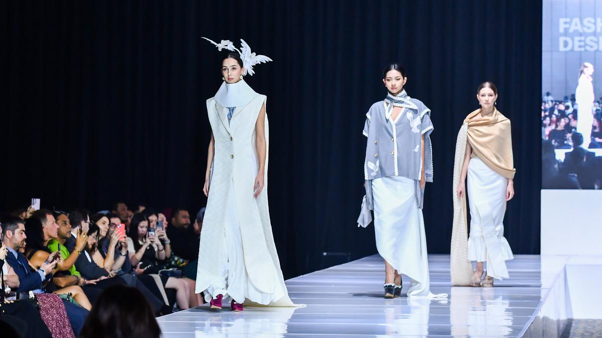 ESMOD Jakarta Creative Show 2025: Panggung Ikonik yang Merayakan Kreativitas Generasi Muda