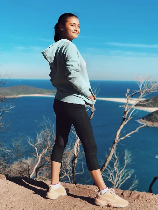 (Instagram/amandarawles)