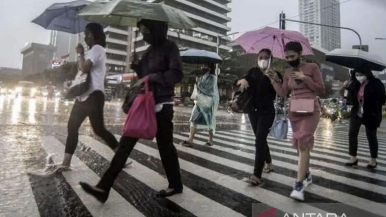 Tahukah Anda? Prakiraan Cuaca BMKG: Hujan Ringan Dominasi Wilayah RI pada Sabtu, Waspadai Petir dan Rob