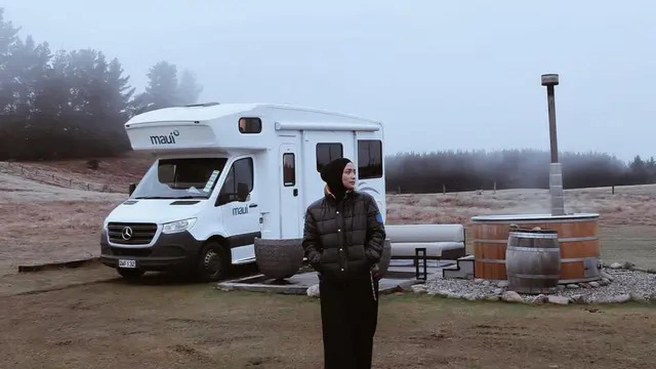 Gaya Liburan Citra Kirana di New Zealand Bersama Keluarga, Inspirasi Fashion Musim Dingin
